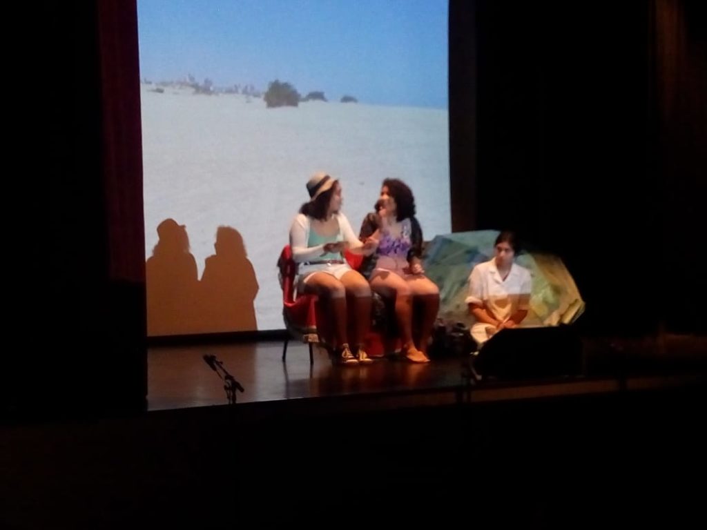 Presentación Obra de teatro » El delantal Blanco»