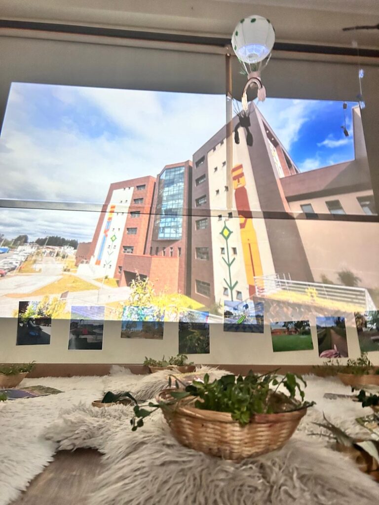 Raíces que habitan en la infancia