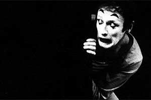 Gabriela y sus mensajeros del silencio