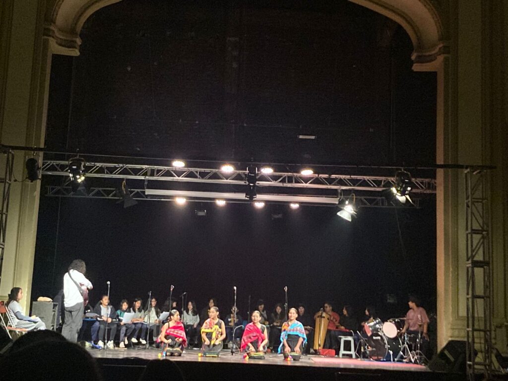 «Cantemos a Gabriela Mistral»