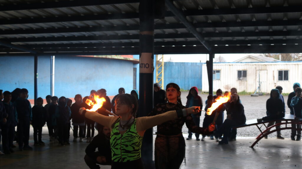 INTERVENCIÓN EN RECREO: Circo / Malabares con fuego