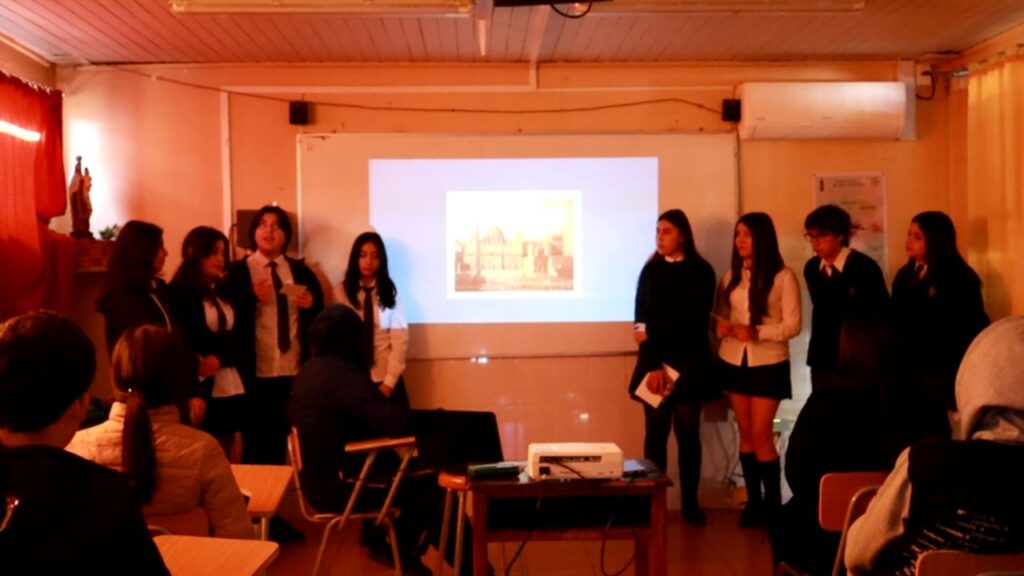 CHARLA: LA ARQUITECTURA EN LA VIDA DE GABRIELA MISTRAL Y MARY WARD