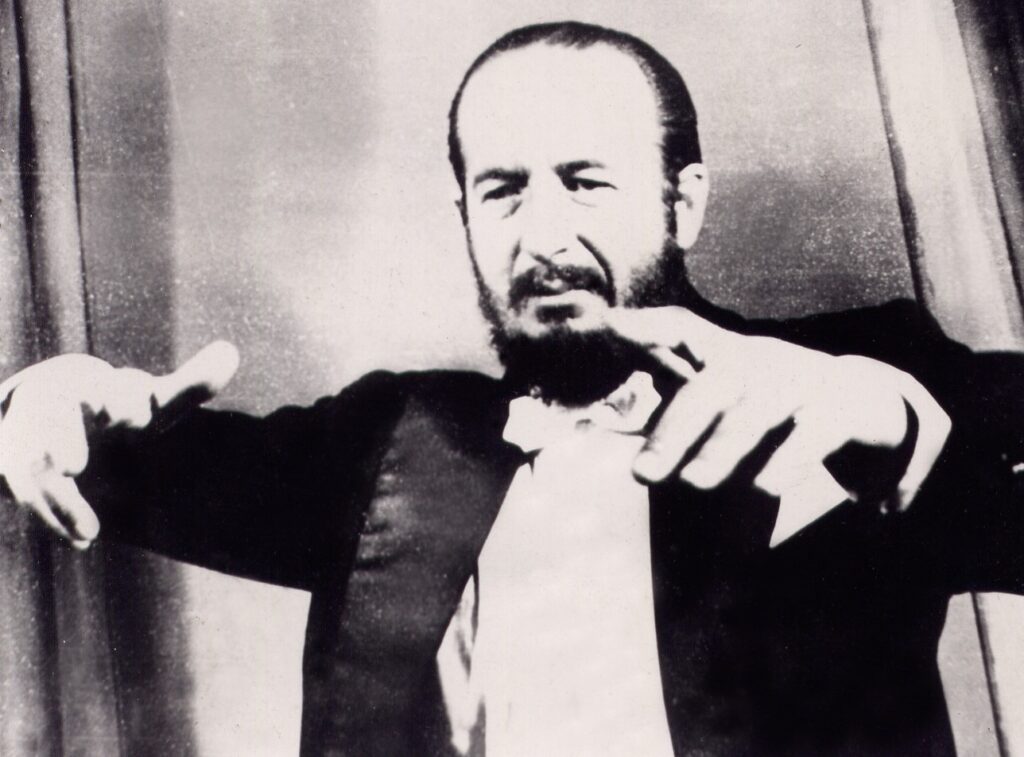 A 52 años de su asesinato, las orquestas infantiles y juveniles de Chile tienen su día en honor a Jorge Peña Hen