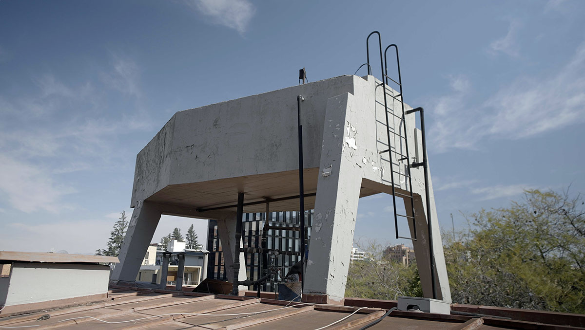 Visita guiada + mediación de la exposición Copas. Estanques elevados en Santiago.